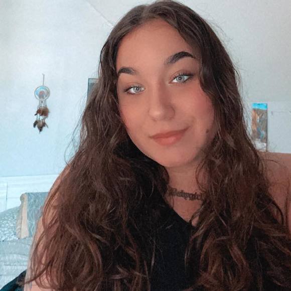 Meet your Posher, Kary - Picture 1 of 1